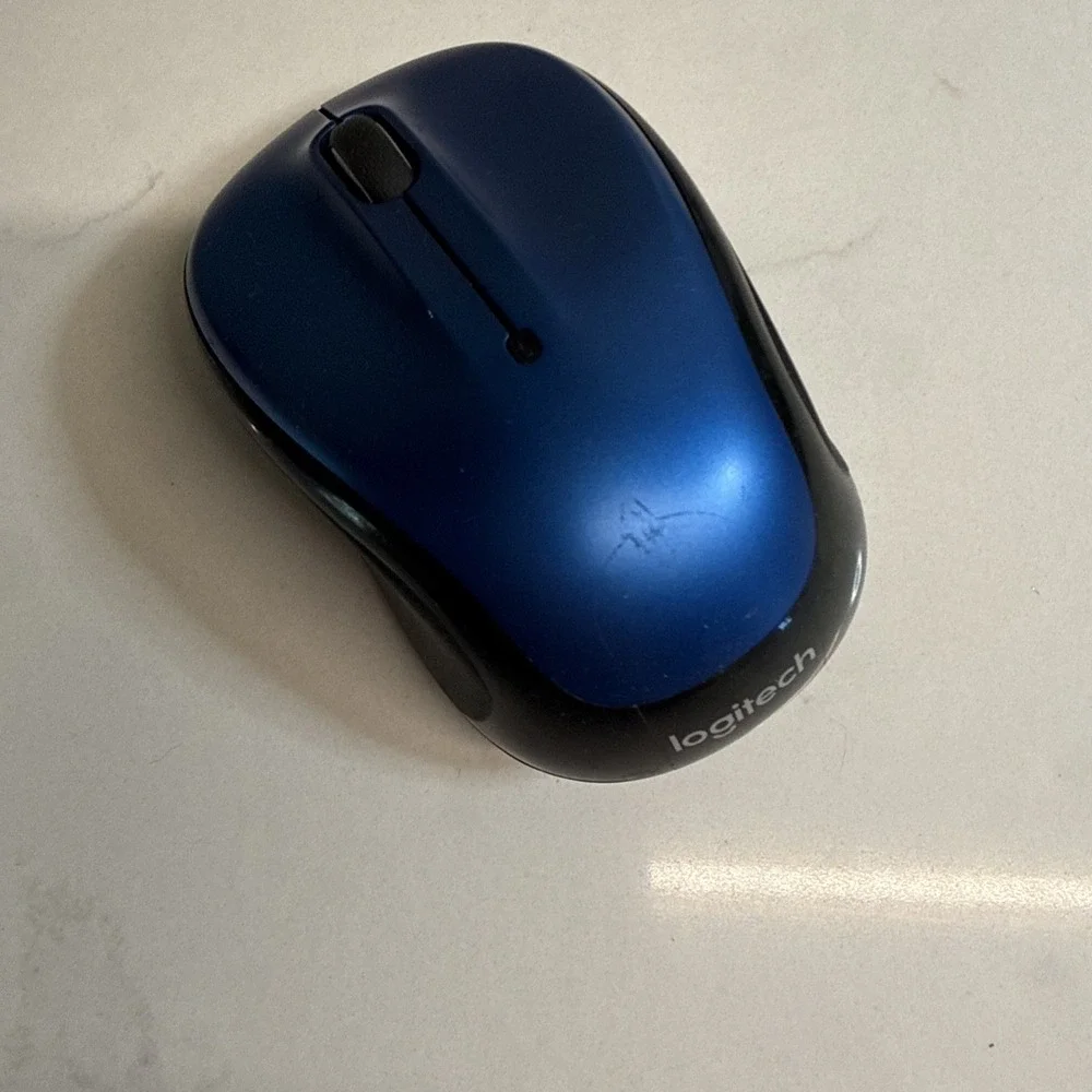 Logitech M325 M-R0039 Blue Black Wireless 4-Way Scrolling NO DANGLE‎